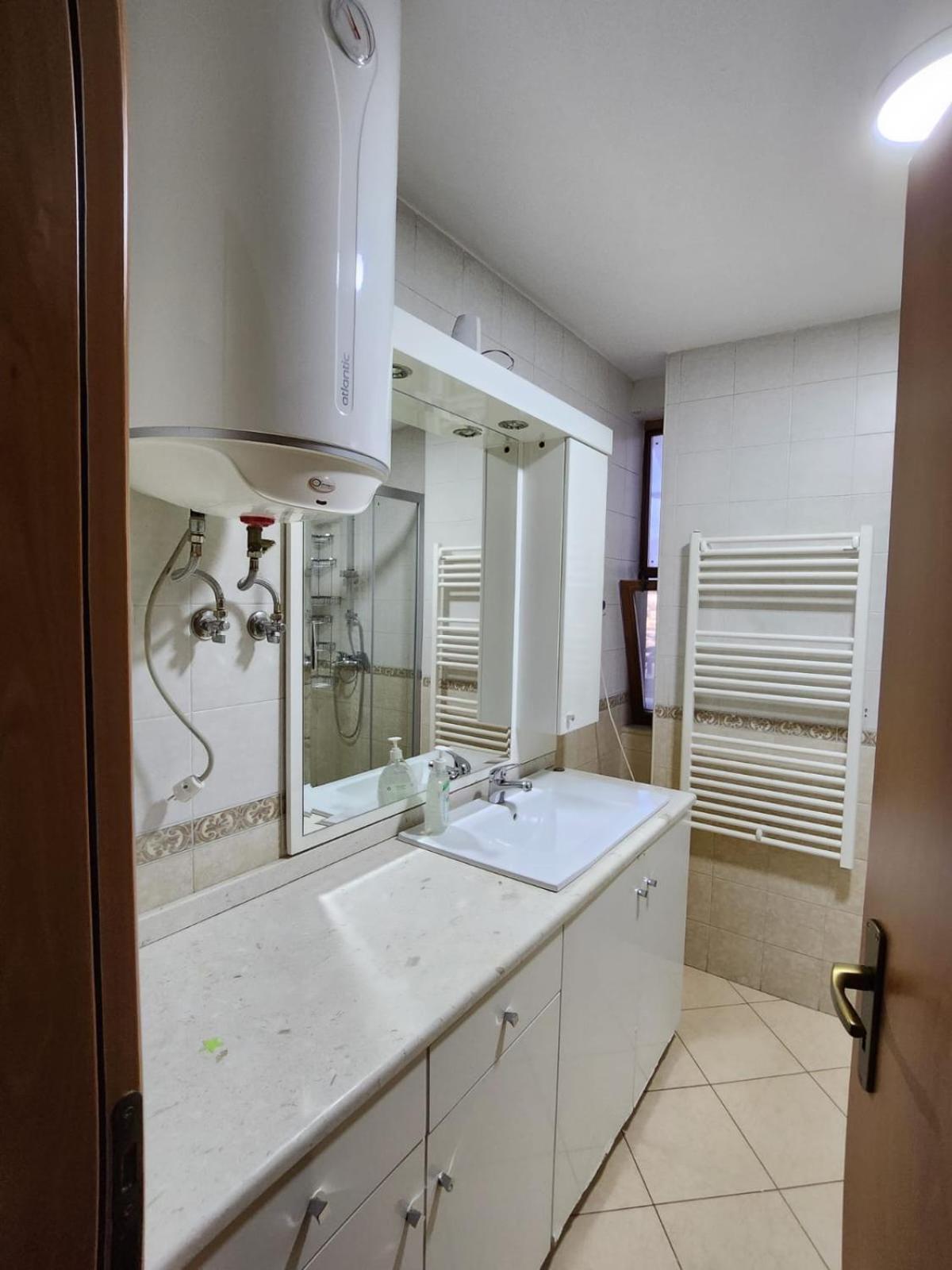 Apartamento Sky Dwelling Tirana Exterior foto