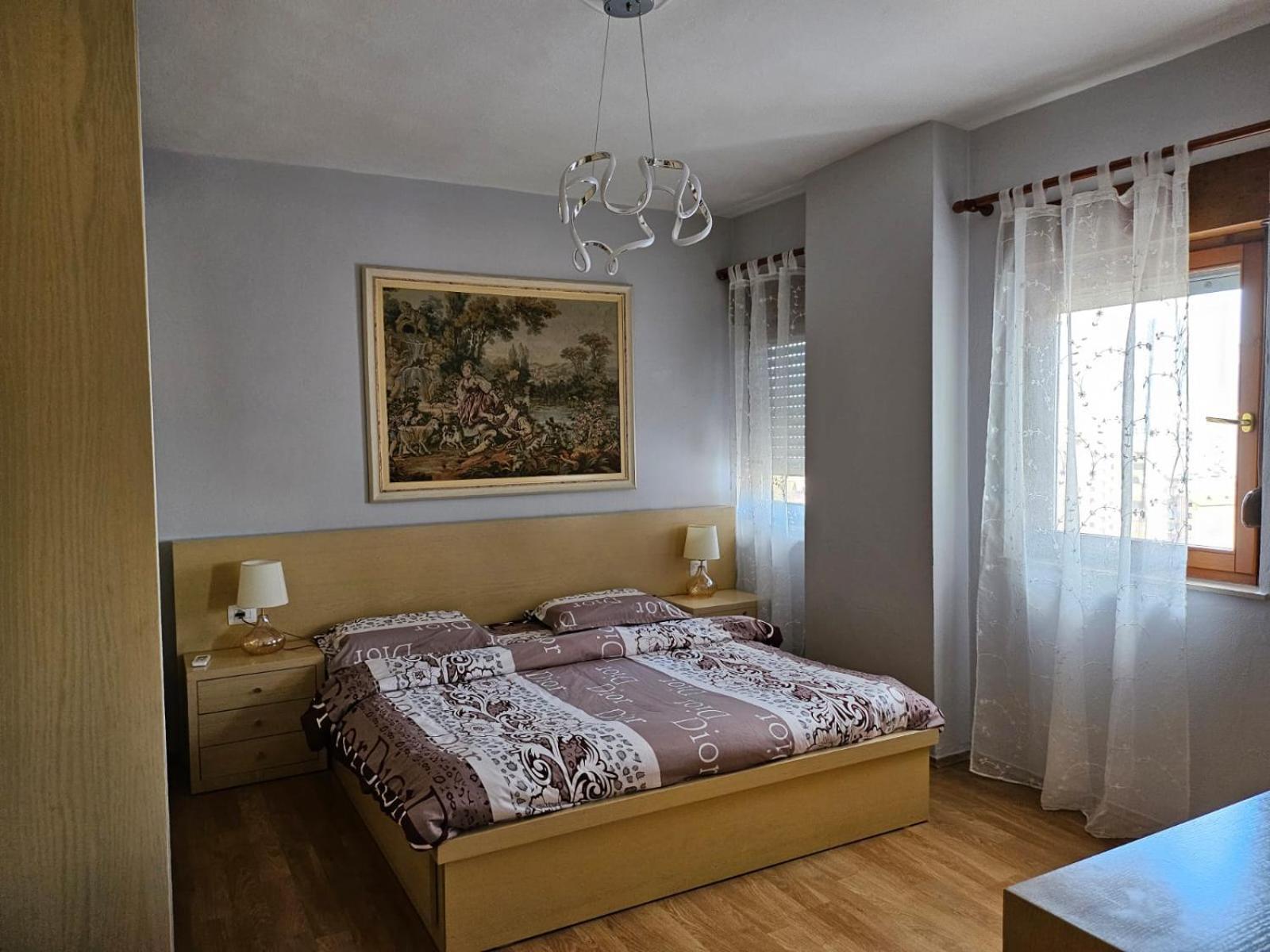 Apartamento Sky Dwelling Tirana Exterior foto